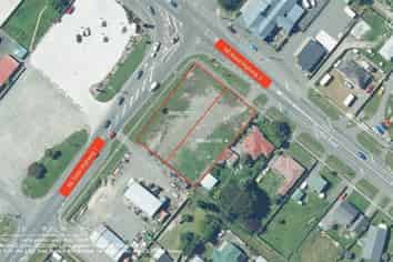 Huge profile property State Highway One, Sanson