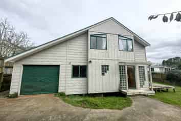 14A Pine Street, New Lynn