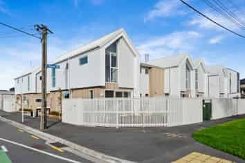 2/182 Edgeware Road, Saint Albans