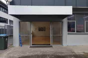 Affordable Retail/Office on City Fringe