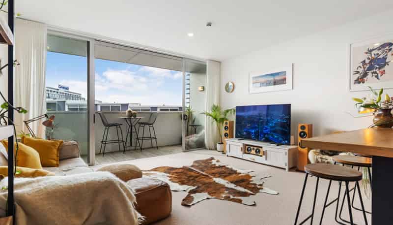 3B/10 Fisher-Point Drive, Freemans Bay