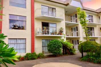 8/10 Hunter Street, Hamilton Central
