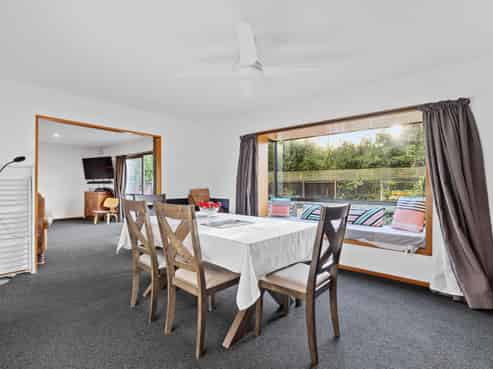 11A Pinaster Place, Parklands