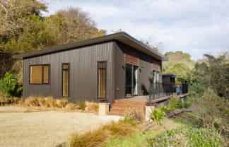 10 Bute Street, Moeraki