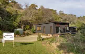 10 Bute Street, Moeraki