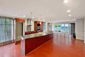 13 Westall Road, New Lynn