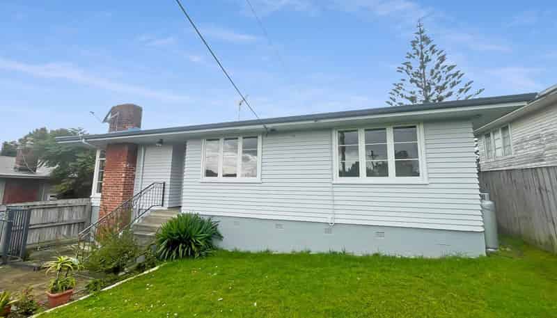 13 Westall Road, New Lynn
