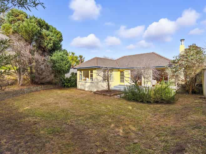25 Weka Road, Raumati Beach