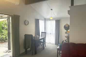 410 Kennedy Road, Greenmeadows