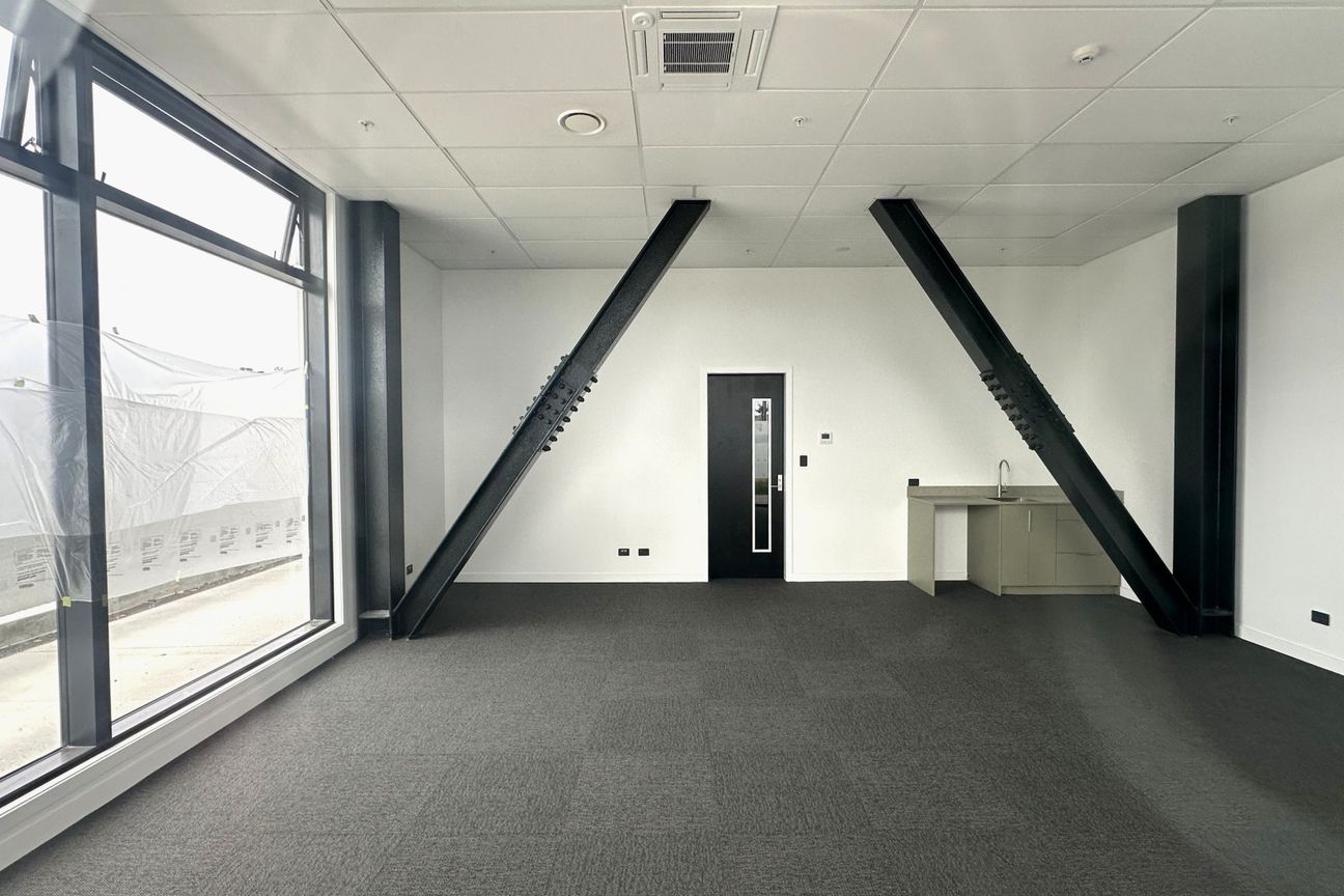 Waterfront office in Ahuriri - View 2