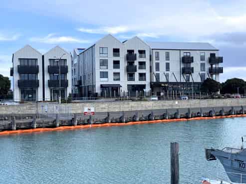 Waterfront office in Ahuriri