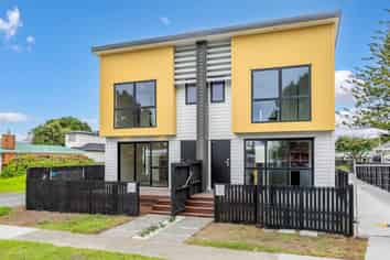 1/21 Peachgrove Road, Te Atatu Peninsula