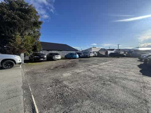 Quality Office/Retail + Car Parks