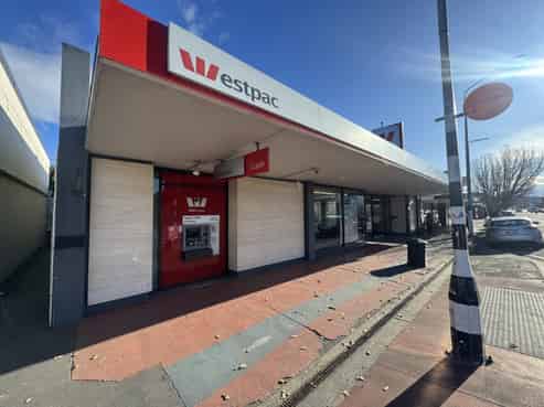 Quality Office/Retail + Car Parks