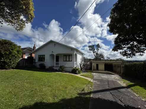 189 Titirangi Road, Titirangi