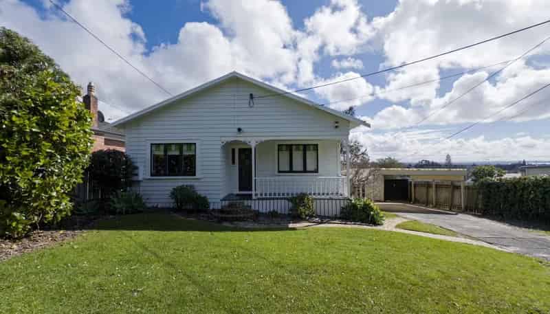 189 Titirangi Road, Titirangi