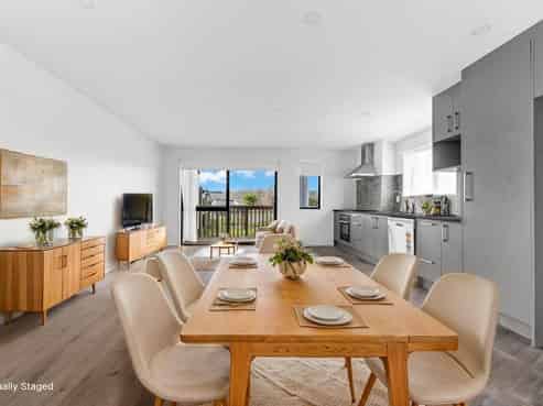 17B Tributary Parade, Karaka