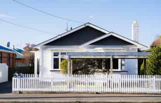 15 East Avenue, Saint Kilda