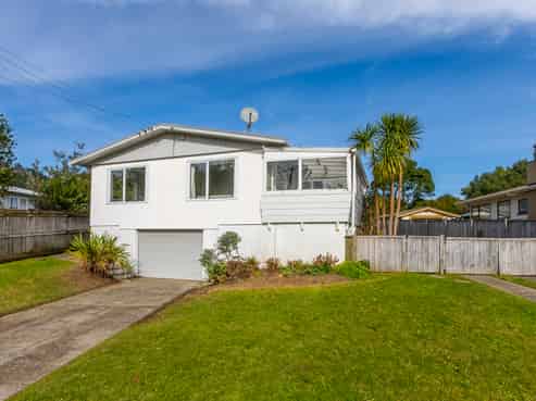 44 Kaitawa Crescent, Paraparaumu