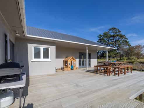 4 North Road, Mauriceville
