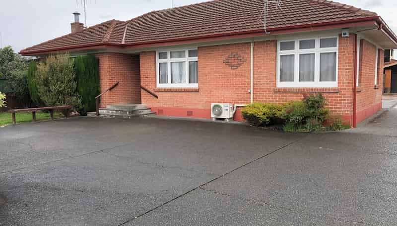 242 Kennedy Road, Onekawa