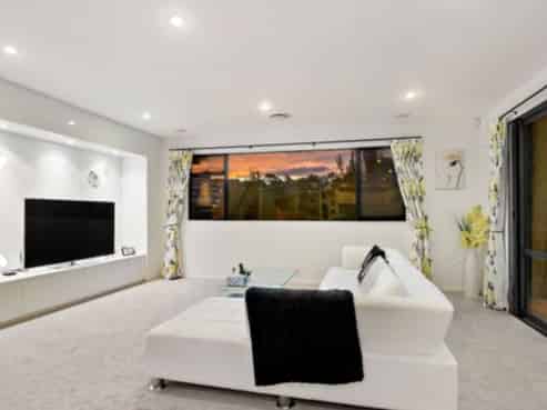 36 Silver Moon Road, Albany Heights