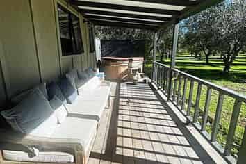 Cottage/57 Fareham Lane, Renwick