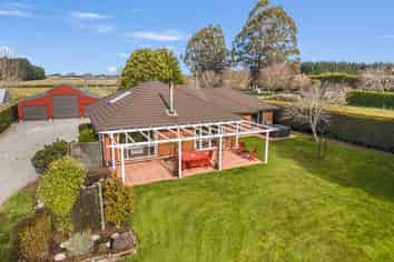 1731 Cust Road, Cust