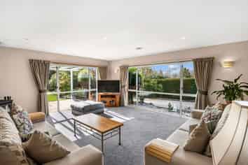1731 Cust Road, Cust