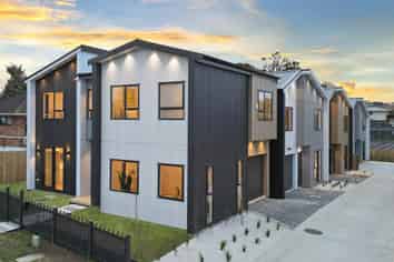 Lot 1, 2 Meadway, Sunnyhills