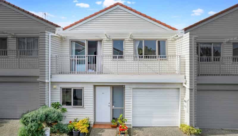24M Mount Smart Road, Royal Oak