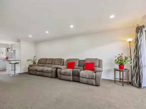 24M Mount Smart Road, Royal Oak