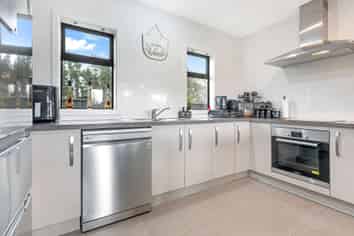 8 Latham Stubbs Crescent, Waipawa