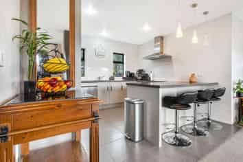8 Latham Stubbs Crescent, Waipawa