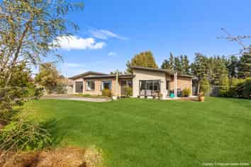 8 Latham Stubbs Crescent, Waipawa