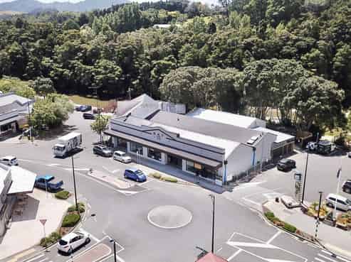 Modern 144.56m² Retail Space – Option to Split