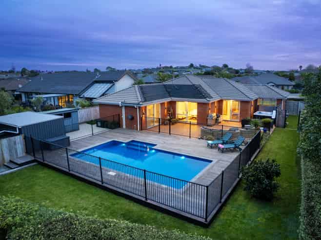 10 Searle Drive, Patumahoe
