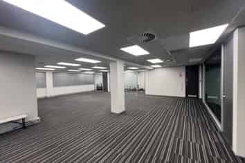 Creative Ground Floor Office in Epsom – 450m2