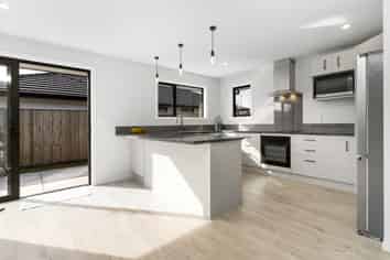4 Mehrtens Crescent, Woodend