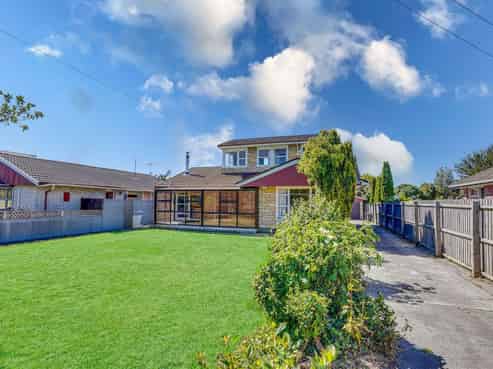 129 Springs Road, Hornby