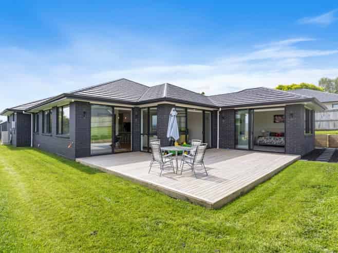 18 Laurelwood Avenue, Pukekohe