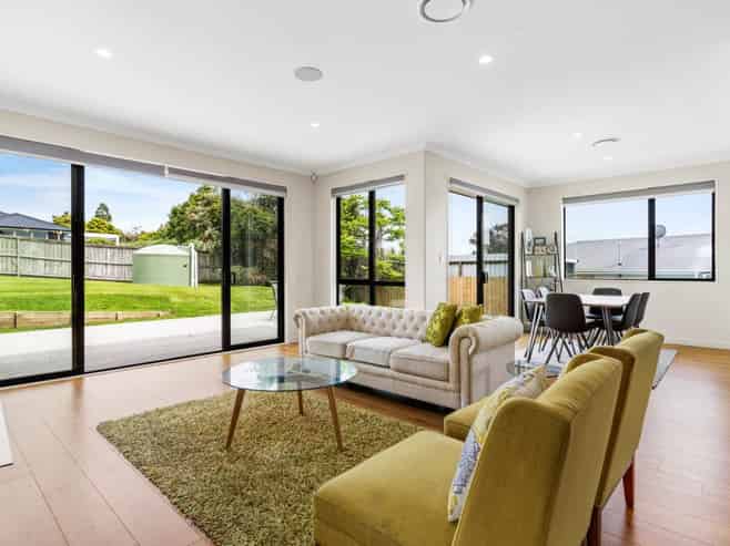 18 Laurelwood Avenue, Pukekohe