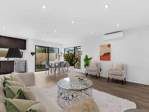 2C Raglan Street, Mangere East