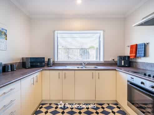 15/58a Molesworth Street, Taita