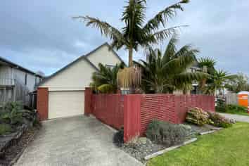 6 Baird Street, Howick