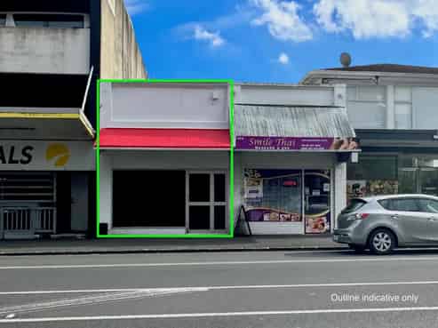 Retail on Bustling Dominion Road