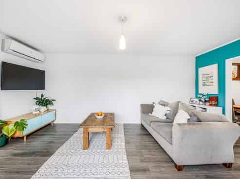 1/729 Beach Road, Browns Bay