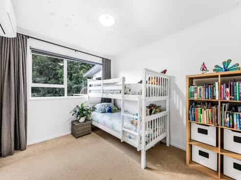 1/729 Beach Road, Browns Bay