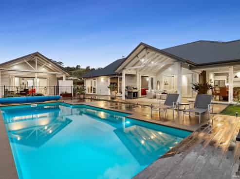 34 Niccone Place, Bombay