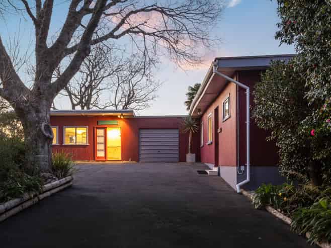 51 Kent Terrace, Riverhead